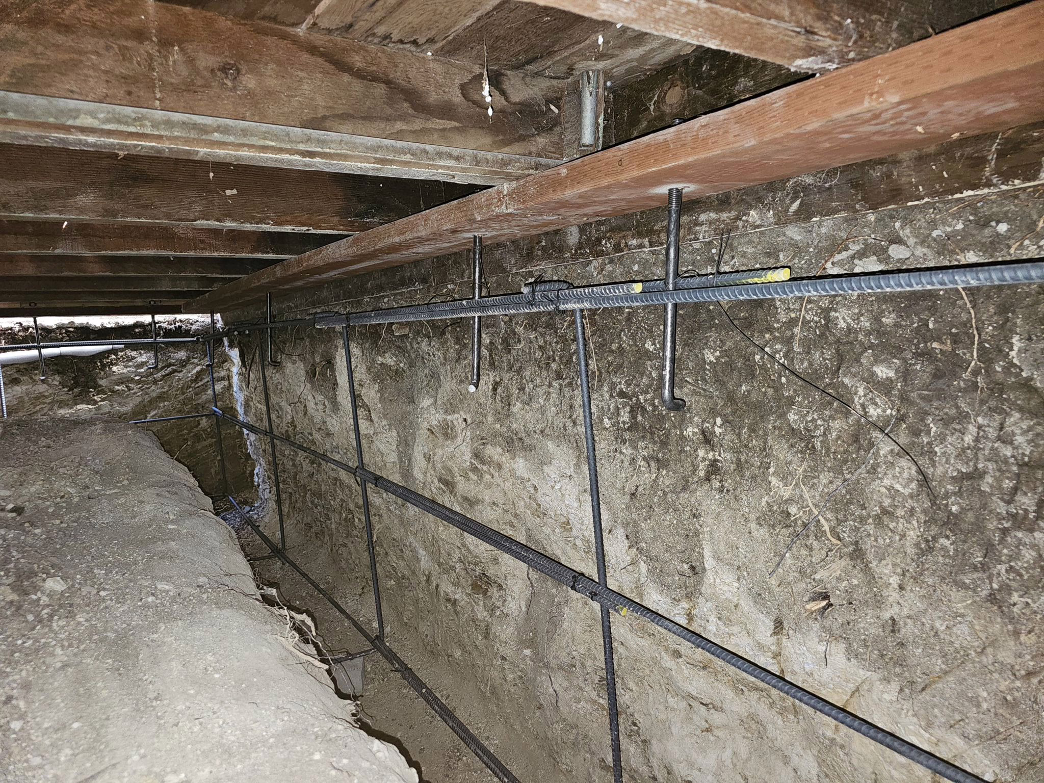 Foundation repair in Los Angeles — cracked foundation wall being repaired by Golden Retrofit